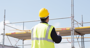 How to Use Scaffolding Products Safely During Construction Projects